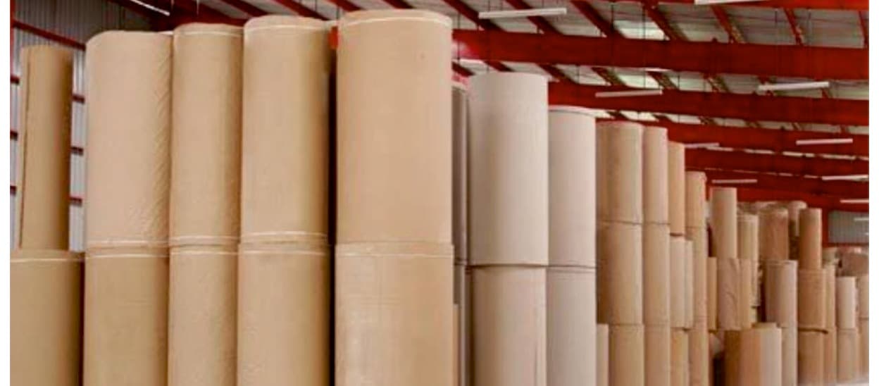 Virgin and semi kraft paper stock ready for corrugation